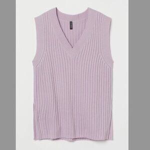 H&M light purple V-neck ribbed sweater vest NWOT